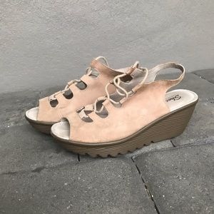 Skechers, Tan Wedges